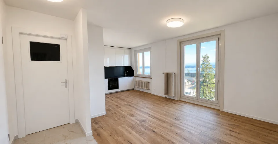 Helles Apartment mit Blick auf den See und die Alpen – Foto 2 von 14
