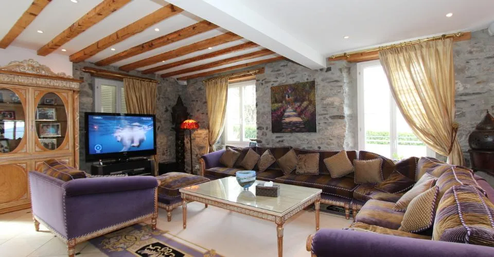 EN EXCLISIVITÉ ! Villa de maître avec vue panoramique sur Montreux – photo 5 sur 13