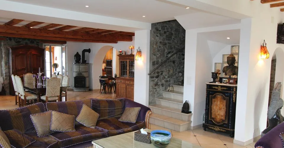 EN EXCLISIVITÉ ! Villa de maître avec vue panoramique sur Montreux – photo 6 sur 13