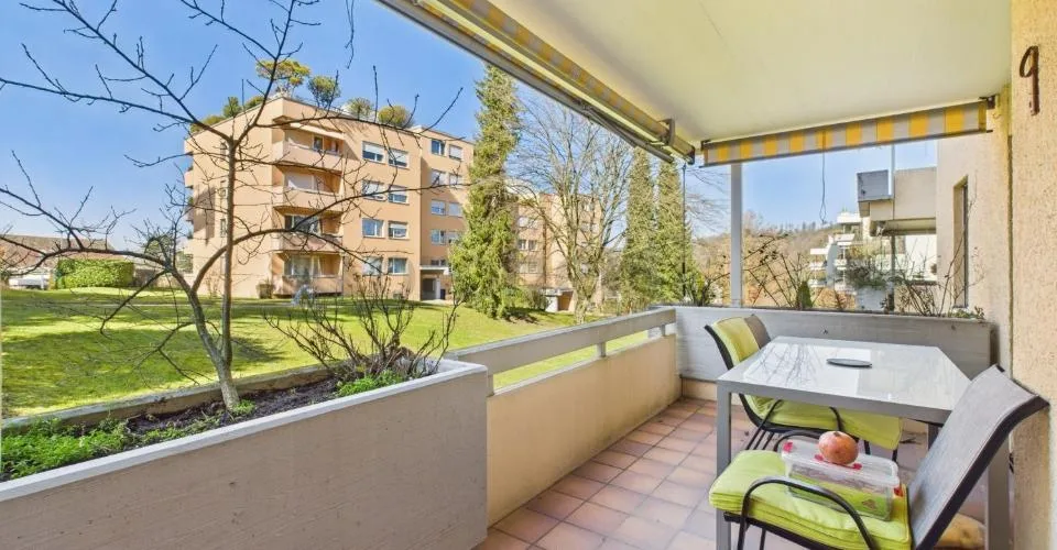 Familienfreundliches Wohnen: Renovierte 5.5-Zimmer-Wohnung in Topla... – Foto 9 von 21