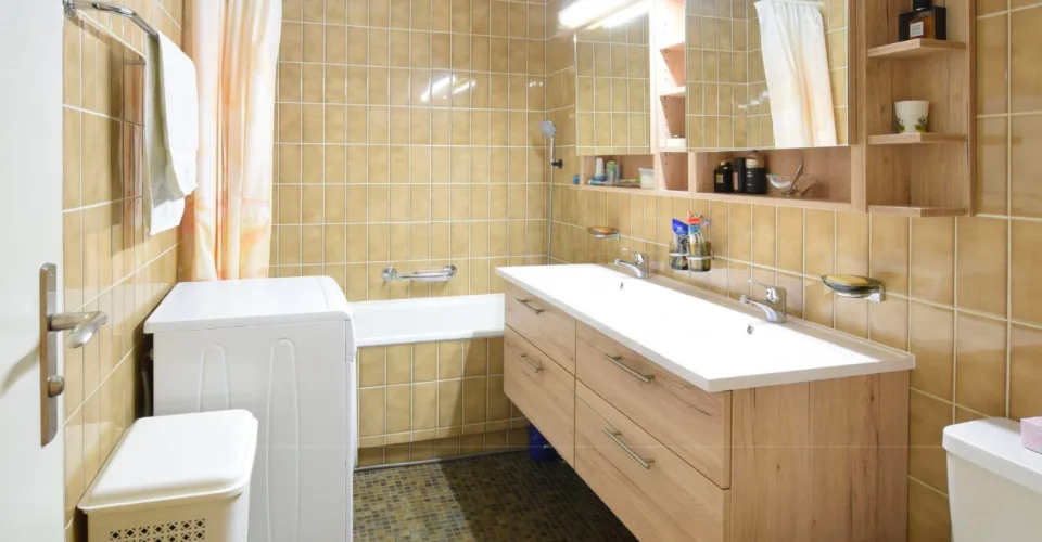 Familienfreundliches Wohnen: Renovierte 5.5-Zimmer-Wohnung in Topla... – Foto 8 von 21