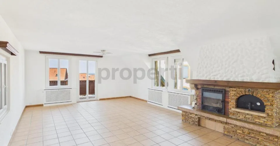 Appartamento ristrutturato di 3,5 locali con balcone e rendimento locativo commerciale incluso – foto 15 di 27