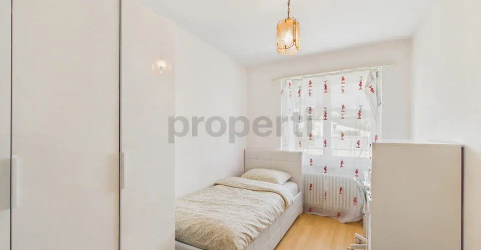 Spazio per tutta la famiglia - appartamento di 4,5 locali luminoso in una zona tranquilla – foto 8 di 26