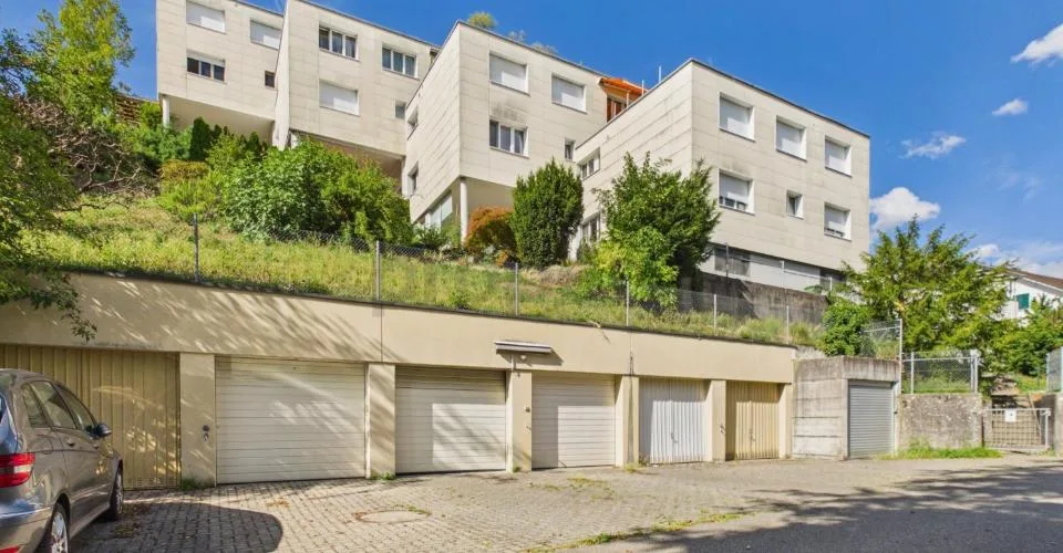Spazio per tutta la famiglia - appartamento di 4,5 locali luminoso in una zona tranquilla – foto 1 di 26