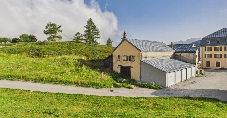 Historisches Pass-Juwel auf 2'005 m ü. M.: 228 m² Wohnfläche, alpine Traumkulisse und vielseitige Nutzung – Foto 14 von 16