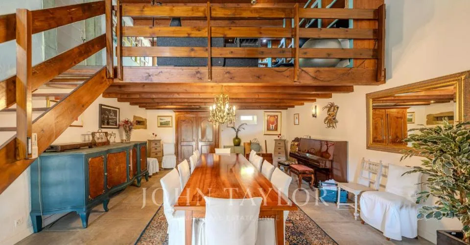 Una fattoria di 370m2 abitabili con piscina – foto 6 di 26