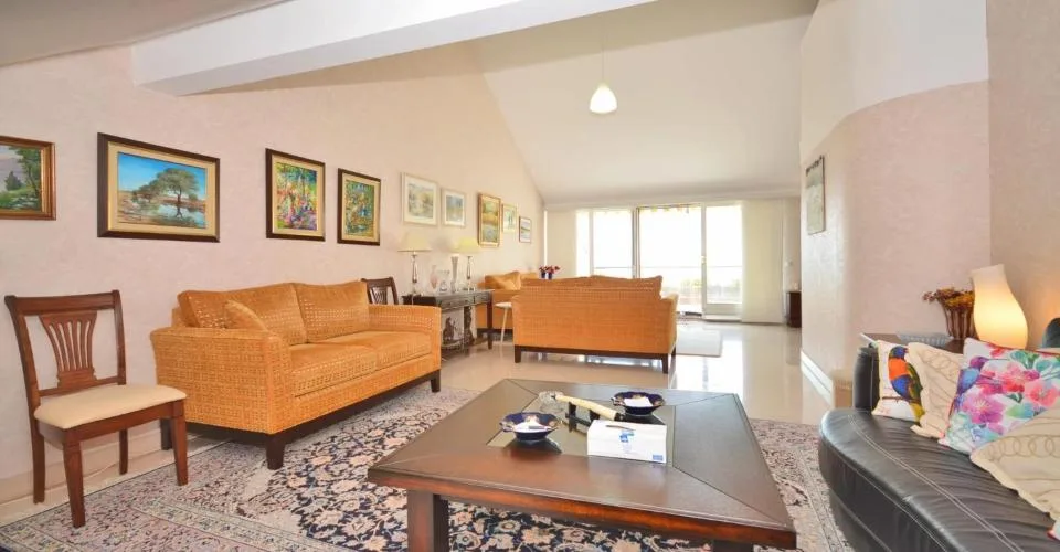 Apartment on the top floor, by the lake – photo 15 of 15