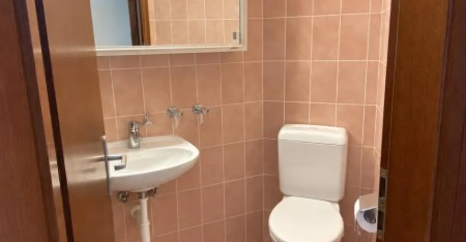 00029 - Spacieux 4.5pces avec extérieur et 2 salles d'eau - Vy d'Etra 76 - Neuchâtel – Foto 8 von 9
