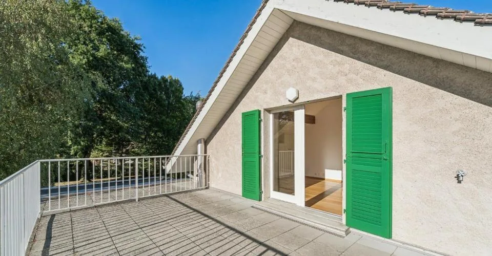 A louer - magnifique villa contiguë – Foto 9 von 11