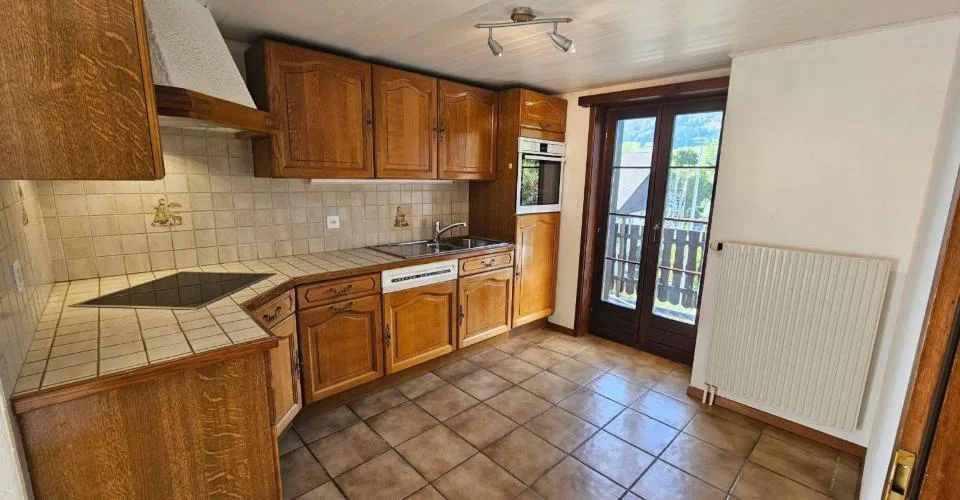 Appartement de 4.5 pièces sur 2 niveaux à louer à Vicques – Foto 4 von 13