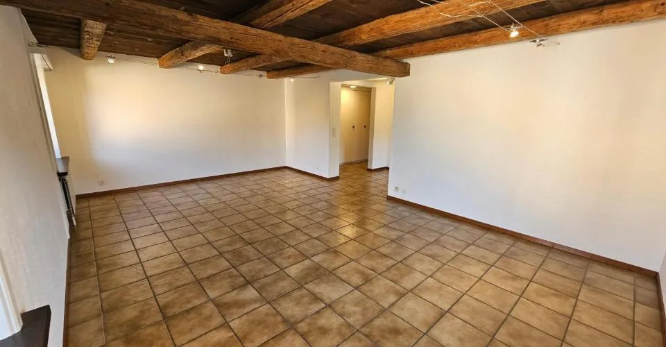 Appartement de 4.5 pièces sur 2 niveaux à louer à Vicques – Foto 9 von 13