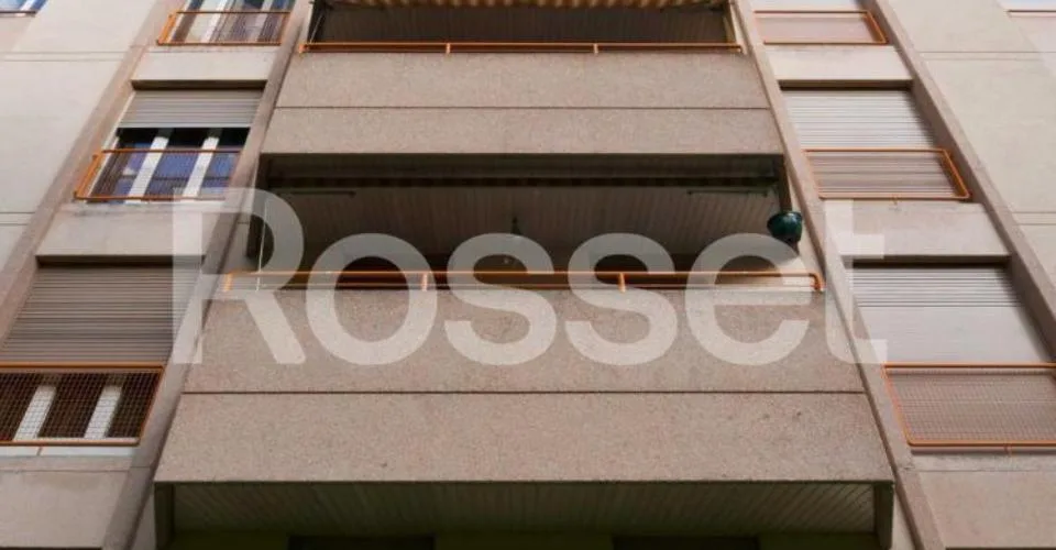 Parking extérieur, possibilité bail de courte durée – photo 1 sur 1