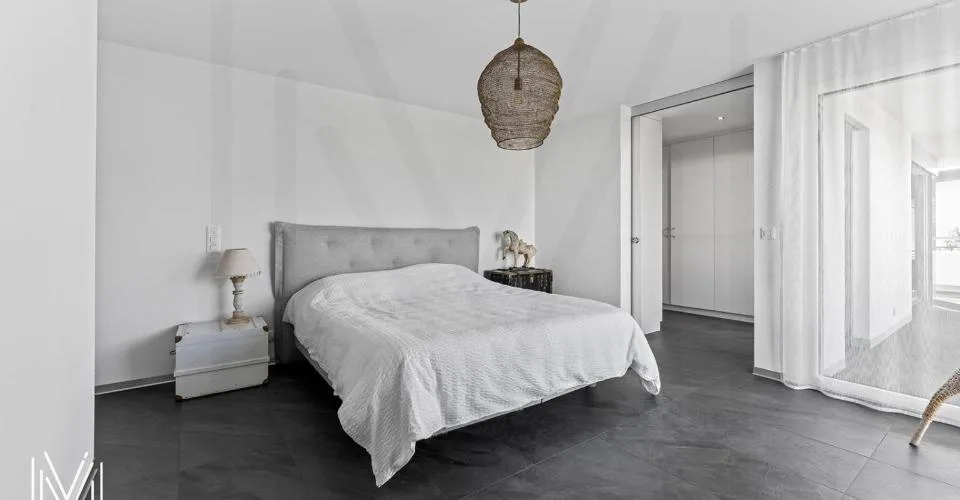 EXCEPTIONAL 7.5-ROOM DUPLEX PENTHOUSE - Between heaven and earth? 360° panoramic view in the heart of Bulle – photo 31 of 33