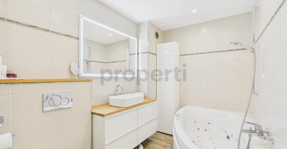 Réservé - Maison familiale, rénovée avec style – Foto 5 von 12
