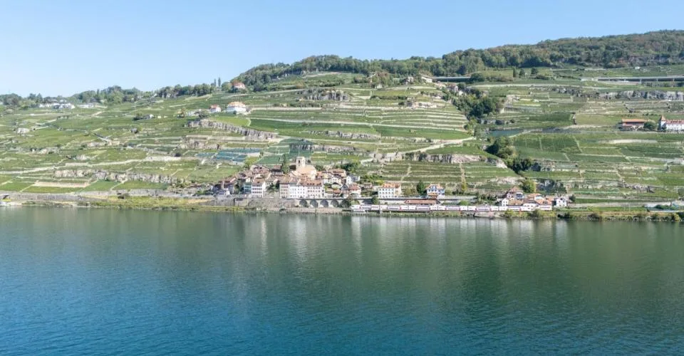 Une maison villageoise de caractère avec vue sur le lac – photo 6 sur 13