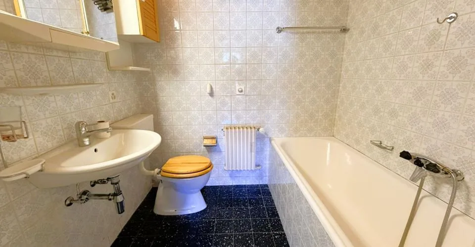 Ampio e luminoso 3.5 locali ristrutturato (muri & soffitti) - Posizione ideale - Zona tranquilla - Bella vista – foto 11 di 18