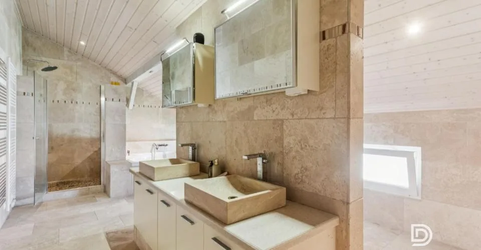À 5 minutes d'Yverdon : Maison de village d'exception avec espace wellness – Foto 12 von 33