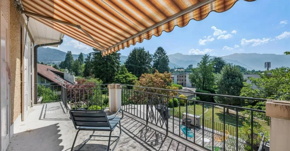 Villa de maître 13 pièces avec appartement indépendant, vue lac et montagnes – photo 20 sur 25