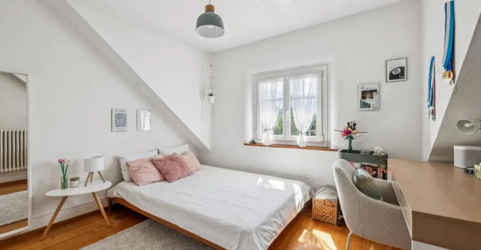 Villa de maître 13 pièces avec appartement indépendant, vue lac et montagnes – photo 21 sur 25