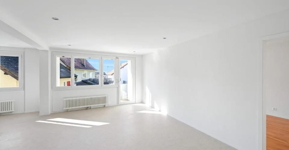 Appartement de 2.5 piÃ¨ces entiÃ¨rement rÃ©novÃ© au 2Ã¨me Ã©tage – foto 3 di 6