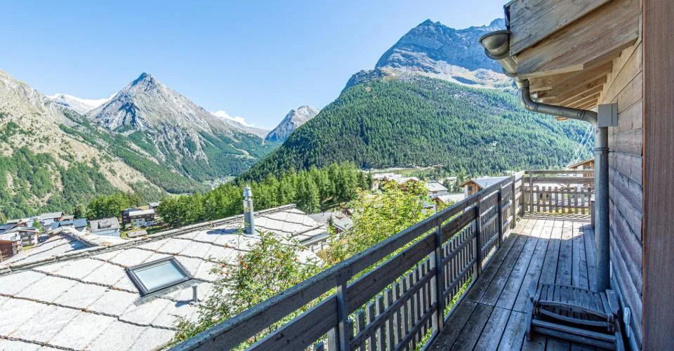 Chalet alpin exclusif à vendre dans la station enneigée de Saas-Fee – Foto 12 von 19