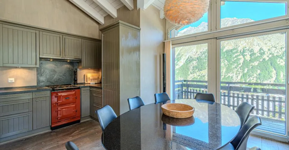 Chalet alpin exclusif à vendre dans la station enneigée de Saas-Fee – Foto 7 von 19