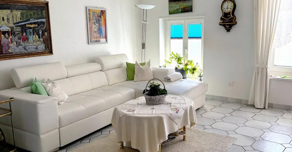 Joli appartement de 3.5 avec vue sur le vignoble – Foto 2 von 11