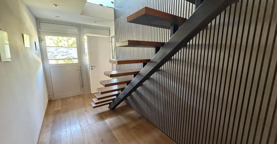 Villa d'architecte, vue imprenable sur la vallée du Rhône – Foto 10 von 13