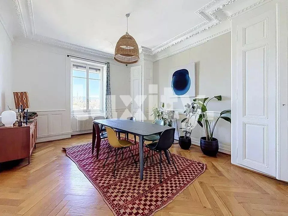 Location - Appartement Genève (Champel) – photo 2 sur 4