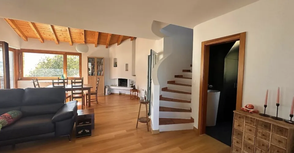 LAST MINUTE ! Superbe attique 4,5 p en duplex à Gravelone, Quartier résidentiel de Sion – foto 2 di 13