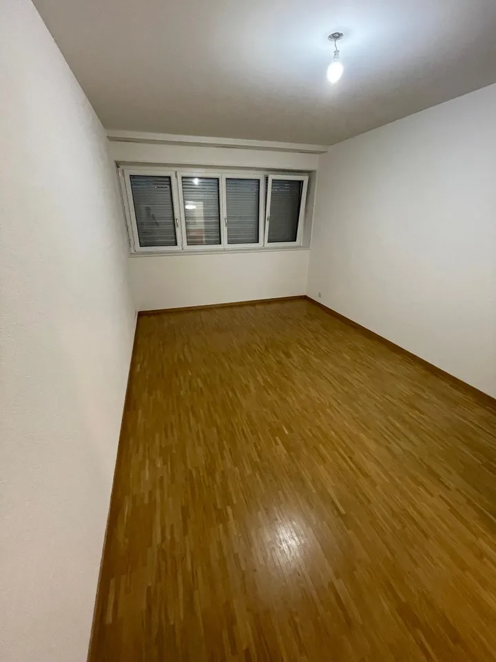 Appartement de 5 pièces avec terrasse et vue dégagée – Onex – photo 4 sur 6