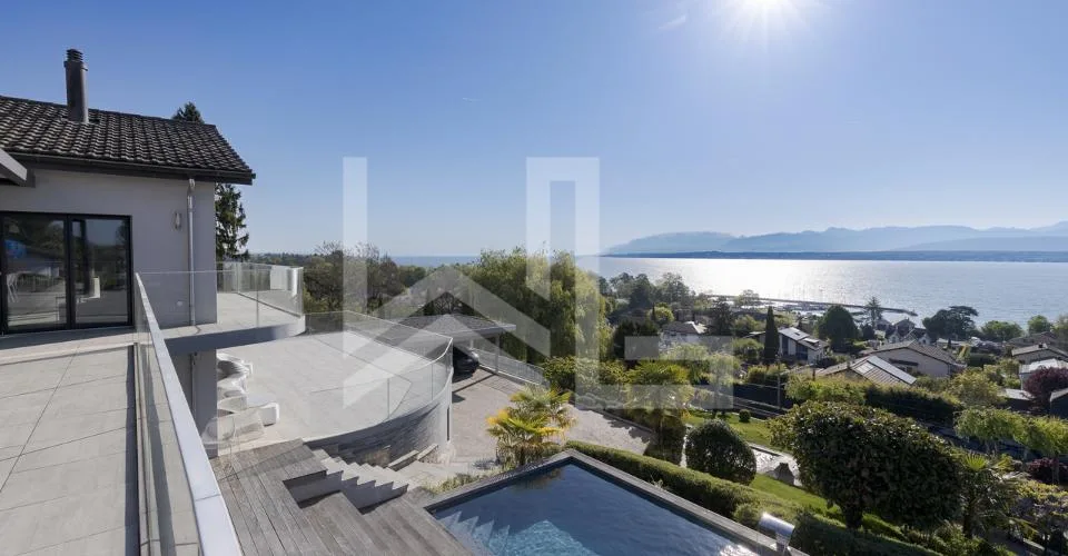 Propriété contemporaine d'exception – Vue panoramique lac – photo 9 sur 13