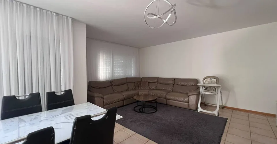 À louer - appartement 4.5 pièces au 3ème étage – foto 7 di 9