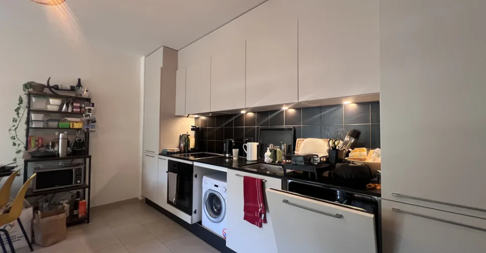 A louer 2.5 pièces avec terrasse – Foto 2 von 3