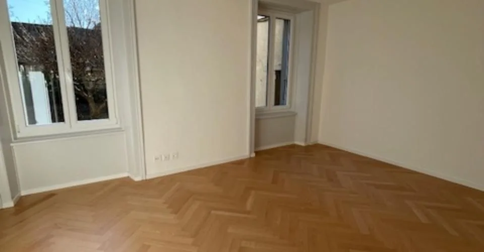 Bel appartement de 3 pièces rénové avec jardin commun - Centre de Bienne – Foto 3 von 10