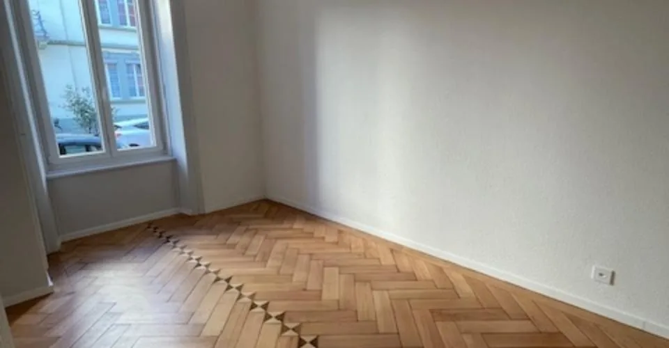 Bel appartement de 3 pièces rénové avec jardin commun - Centre de Bienne – Foto 6 von 10