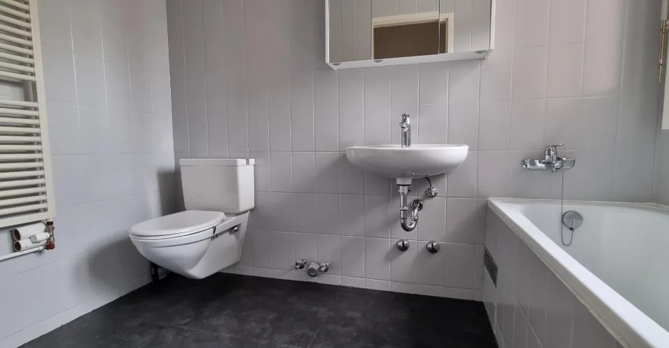 GRAND APPARTEMENT DE 6 PIÈCES – Foto 7 von 8