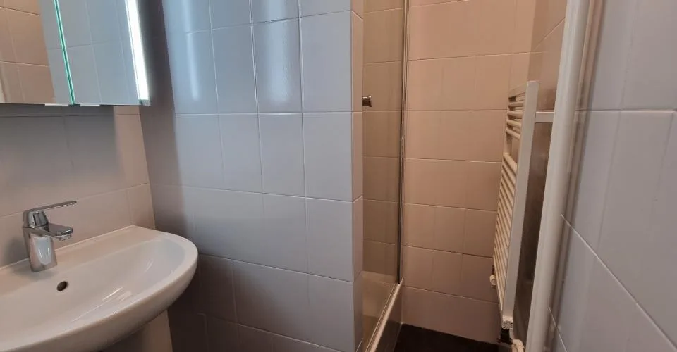 GRAND APPARTEMENT DE 6 PIÈCES – Foto 4 von 8