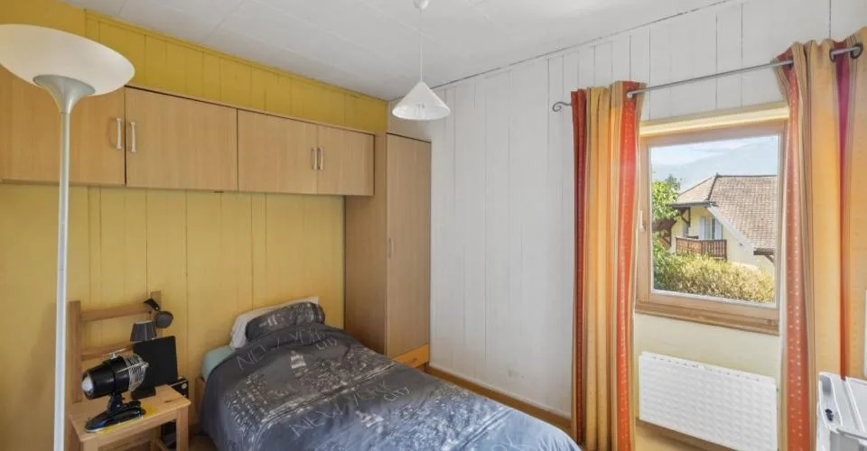Maison de 3 appartements, aux généreux volumes et vue imprenable sur l – Foto 11 von 13
