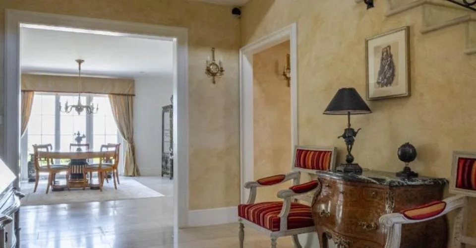 Property 11 rooms in Bassins – photo 3 of 33