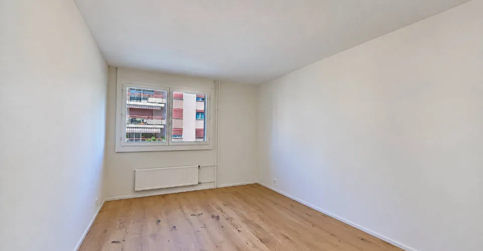 Superbe 5.5 pièces de 132 m2 int. totalement rénové avec grand balcon – Foto 11 von 26