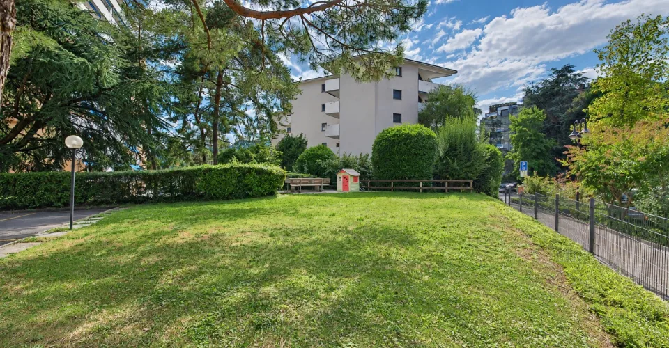 Superbe 5.5 pièces de 132 m2 int. totalement rénové avec grand balcon – Foto 13 von 26