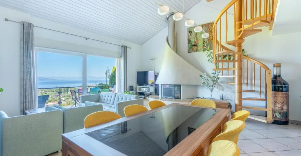 MONTREUX - VILLA ATTIGUA CON VISTA PANORAMICA – foto 15 di 21