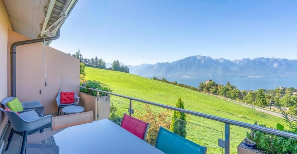 MONTREUX - VILLA ATTIGUA CON VISTA PANORAMICA – foto 13 di 21