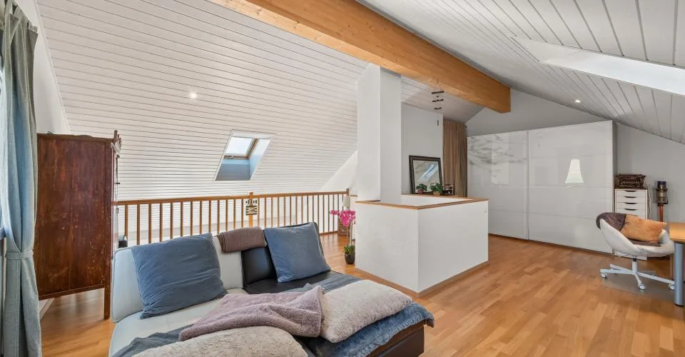 POLIEZ-PITTET - à quelques min. d'Echallens - Bel appartement de 4,5 pièces en duplex avec beau balcon orienté Sud-Ouest – Foto 17 von 34