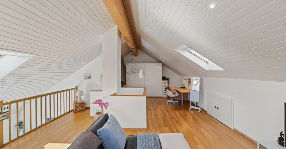 POLIEZ-PITTET - à quelques min. d'Echallens - Bel appartement de 4,5 pièces en duplex avec beau balcon orienté Sud-Ouest – Foto 15 von 34