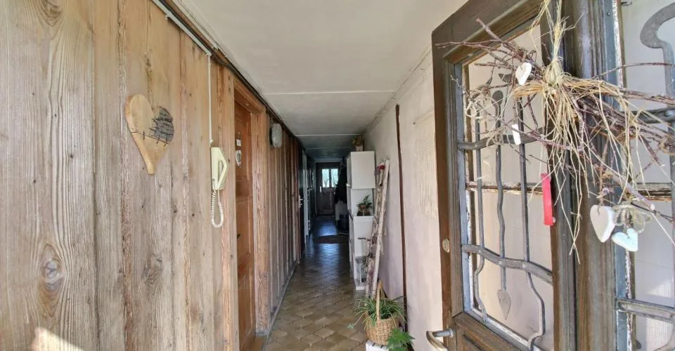 Fattoria individuale nel cuore di una natura preservata – foto 34 di 41
