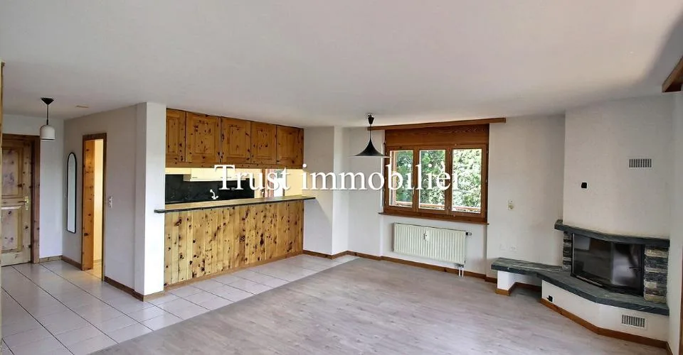 3010. EXCLUSIVITE. Appartement traversant dans jolie résidence – Foto 4 von 13