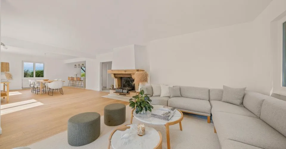 Villa indipendente ristrutturata con vista panoramica, a 5 minuti da Nyon – foto 4 di 16