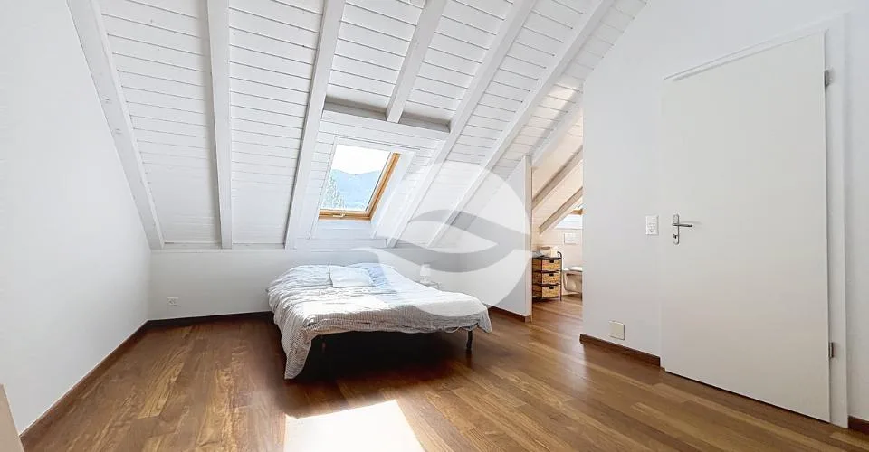 6 Zimmer Reihenfamilienhaus in La Croix-de-Rozon – Foto 9 von 13